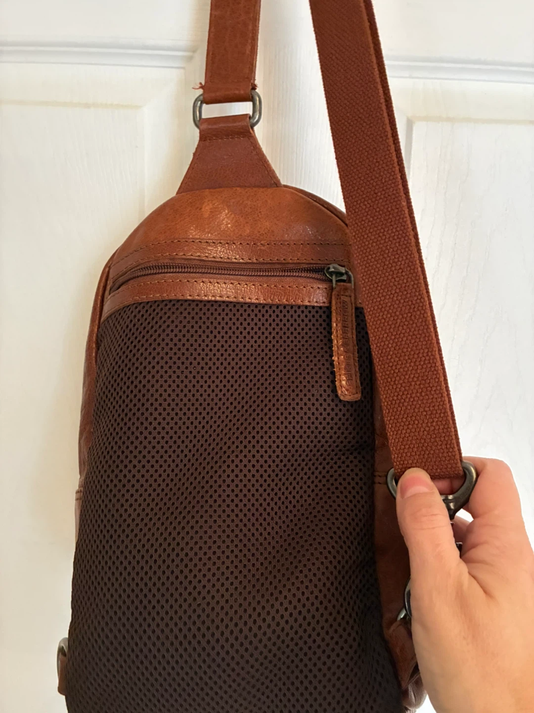 Unisex Spikes & Sparrow leather sling bag - photo 2