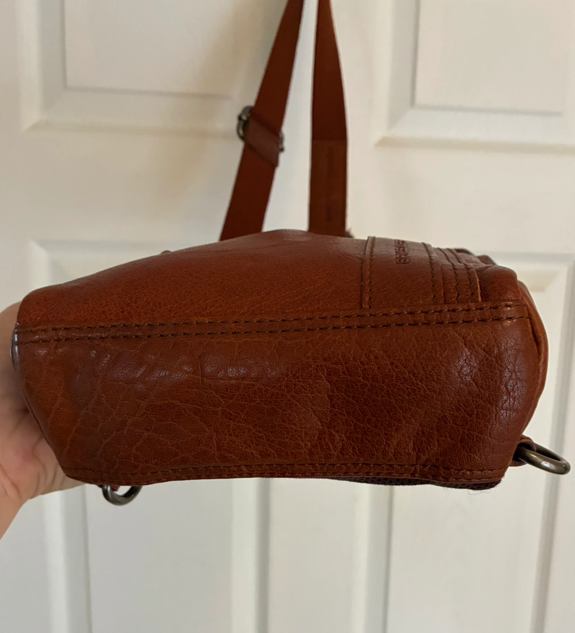 Unisex Spikes & Sparrow leather sling bag - photo 5