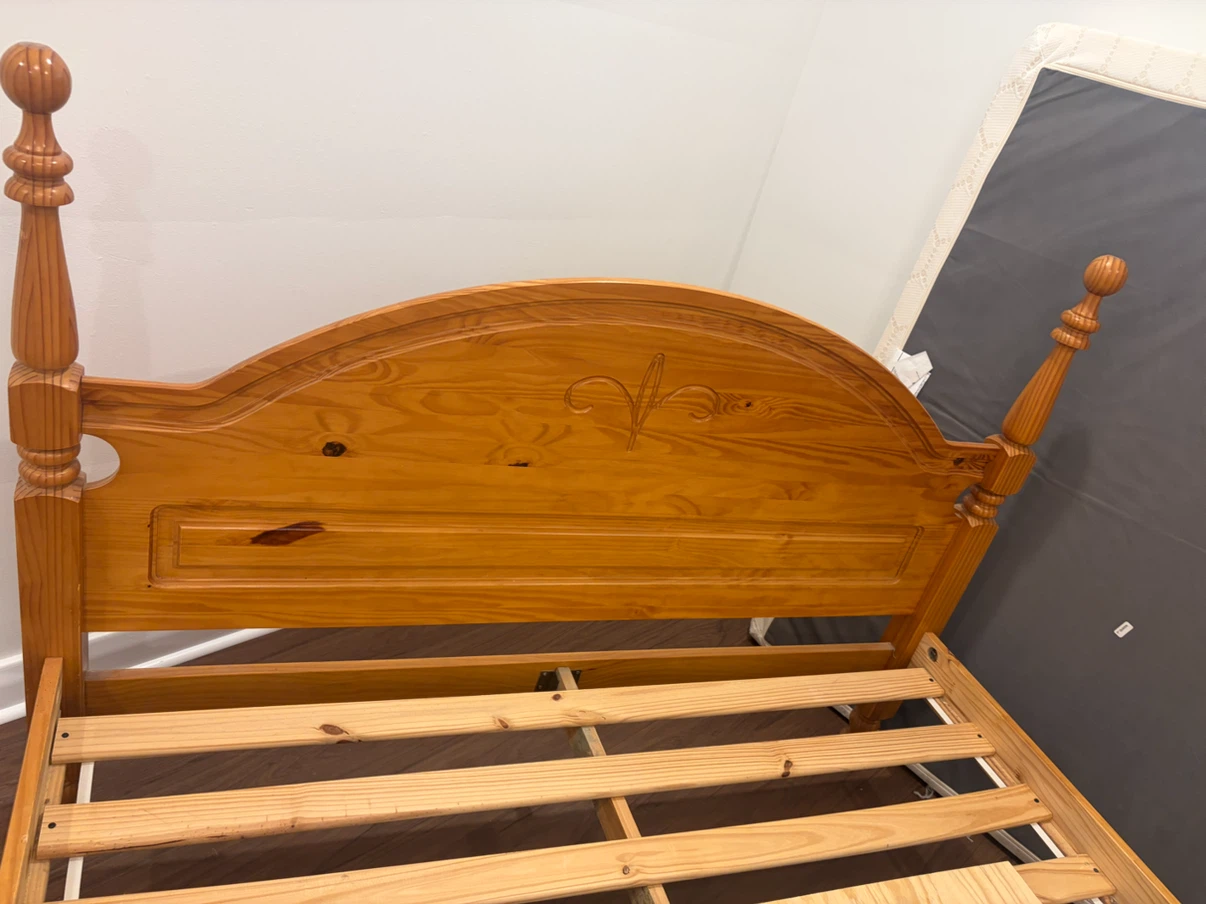Solid Wood Queen Bed Frame - photo 4