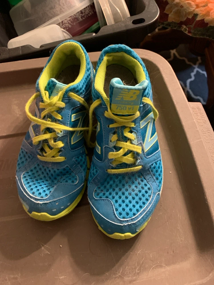 New Balance 750 v1 Running Shoes