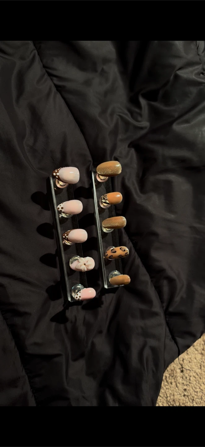 Set of 10 Custom Press-On Nails - photo 2