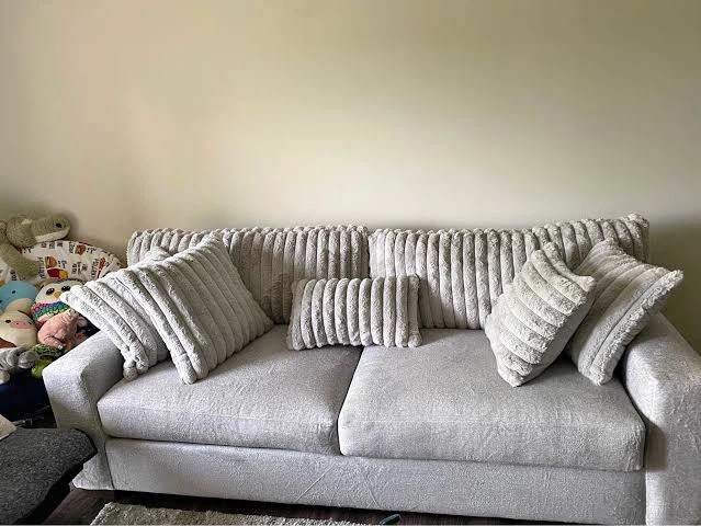 Gray Ribbed Texture Sofa with Matching Pillows