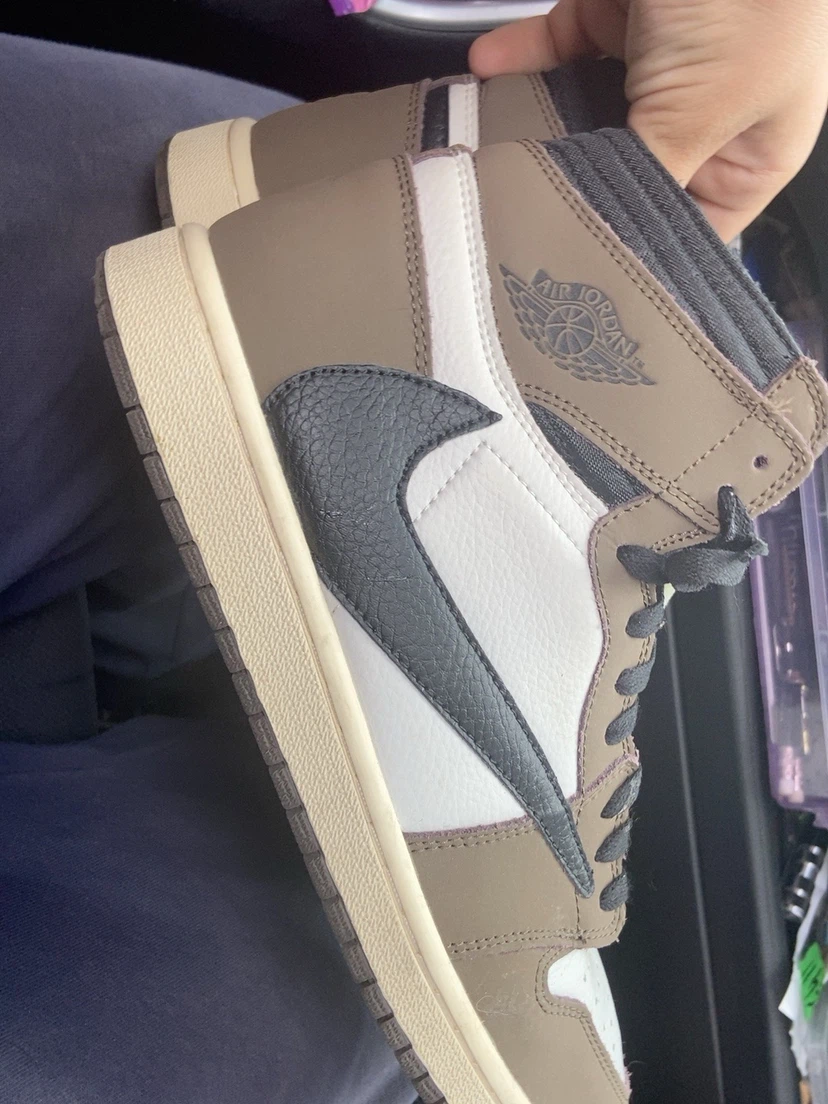 Travis Scott x Air Jordan 1 Retro High OG Mocha