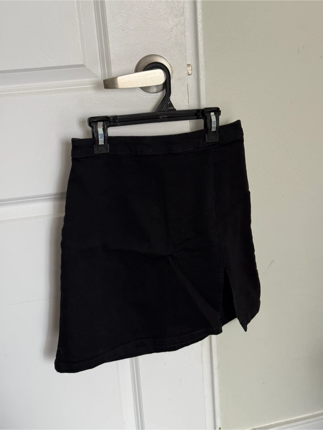 H&M Divided Black Denim Mini Skirt - photo 3