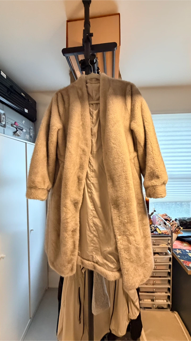 Kopenhagen Faux Fur Beige Coat - photo 3
