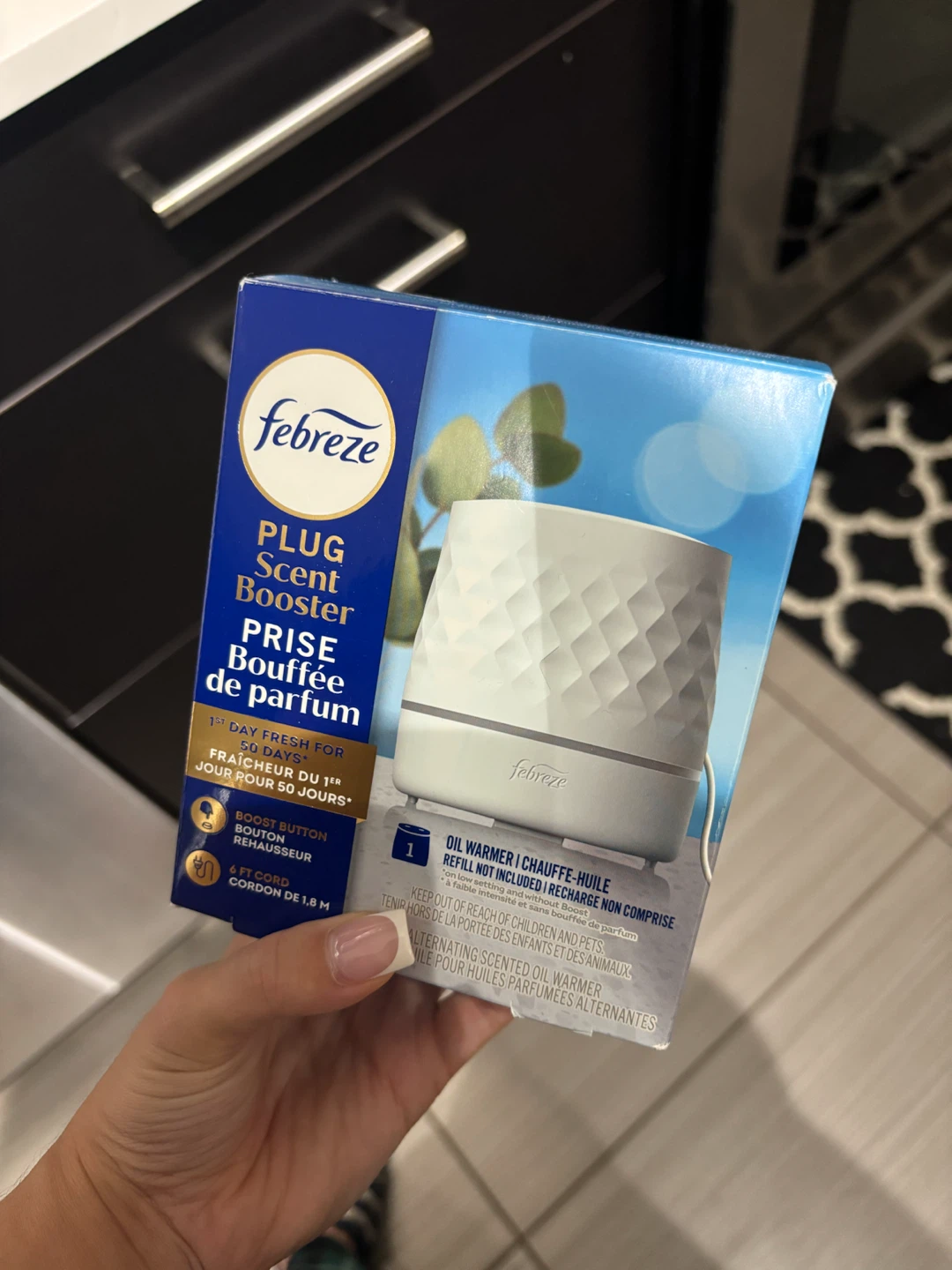 Febreze PLUG Scent Booster Oil Warmer