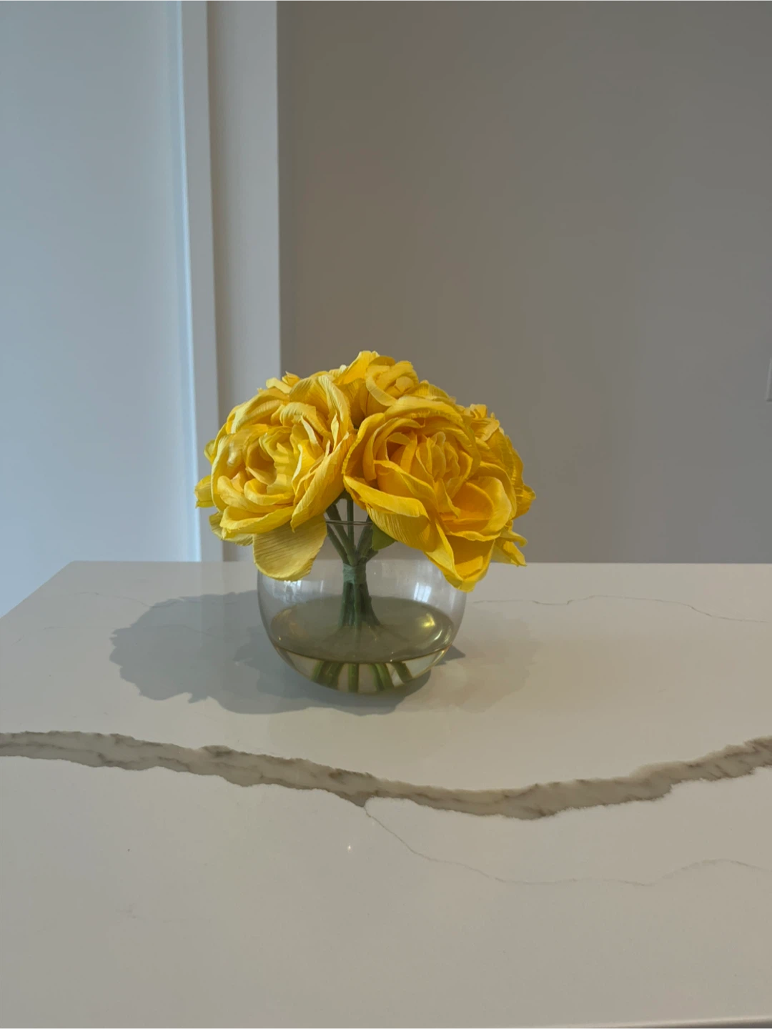 Artificial Yellow Rose Arrangement in Glass Vase - photo 4