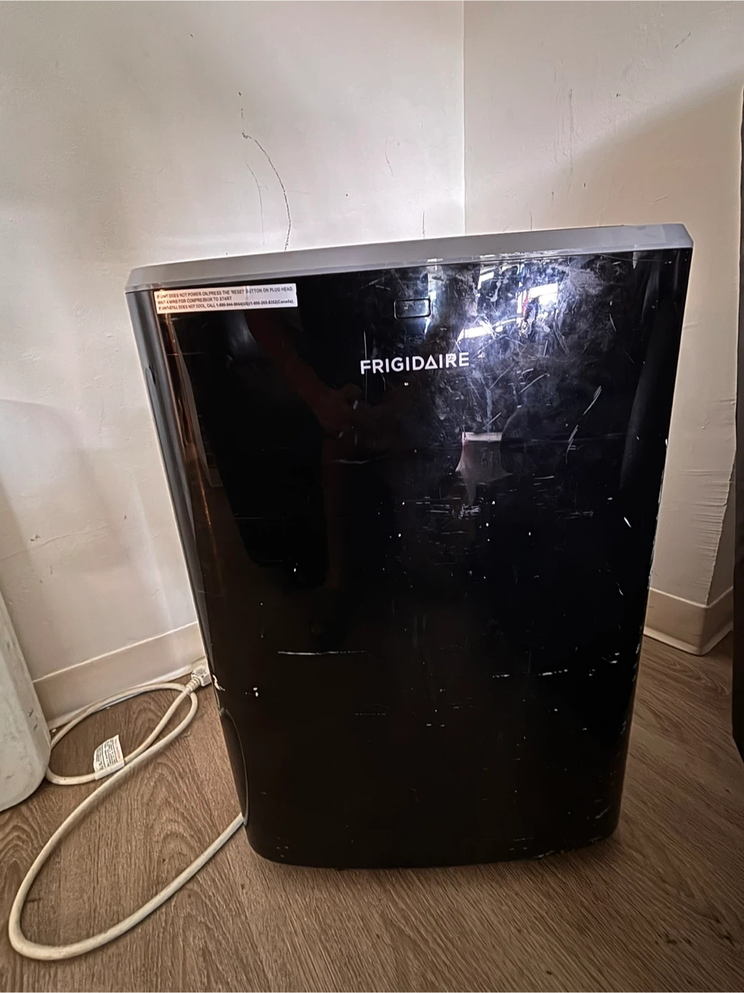 Frigidaire Portable Air Conditioner - photo 3