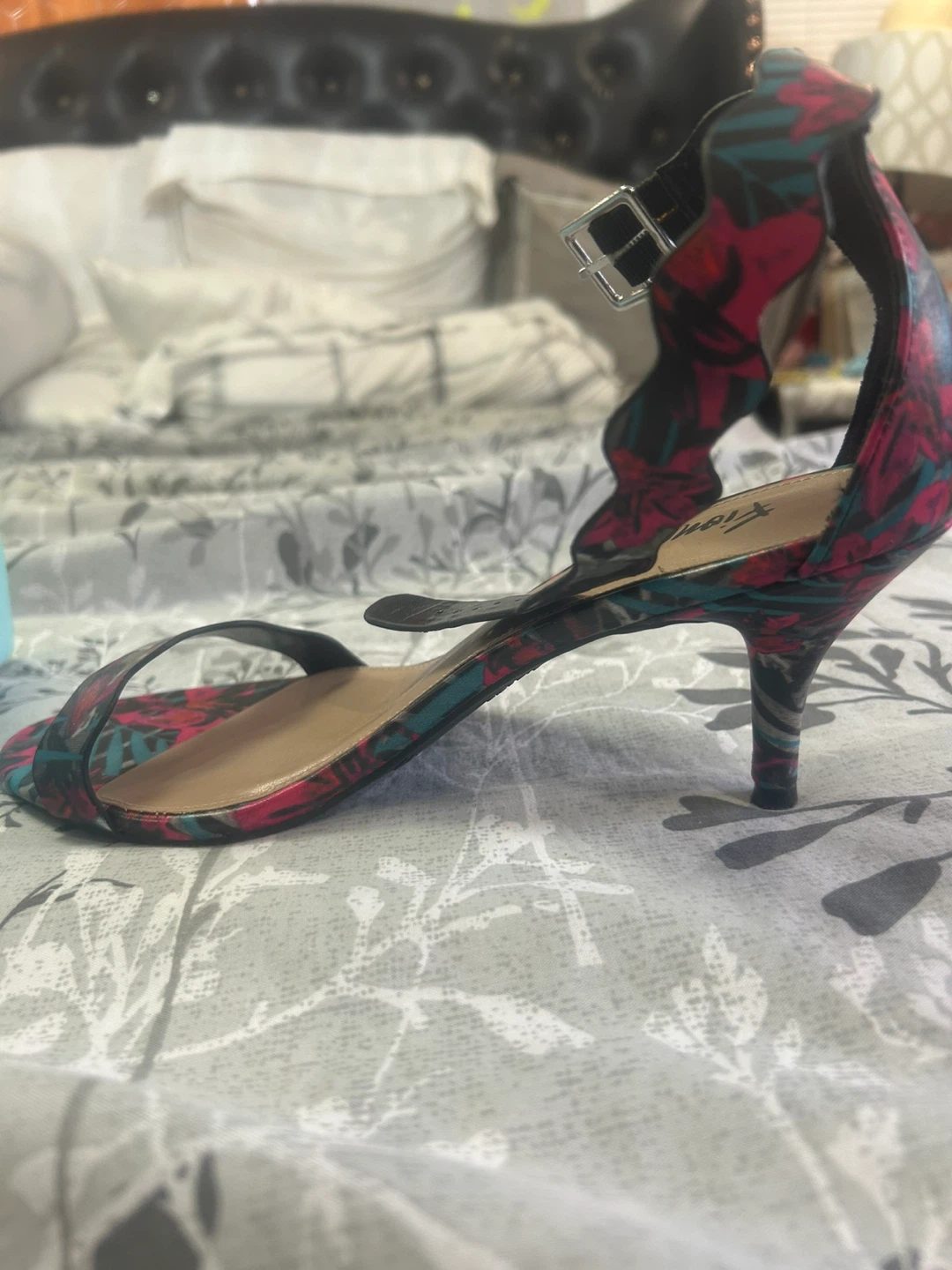 Fioni Floral Pattern Kitten Heels - photo 2