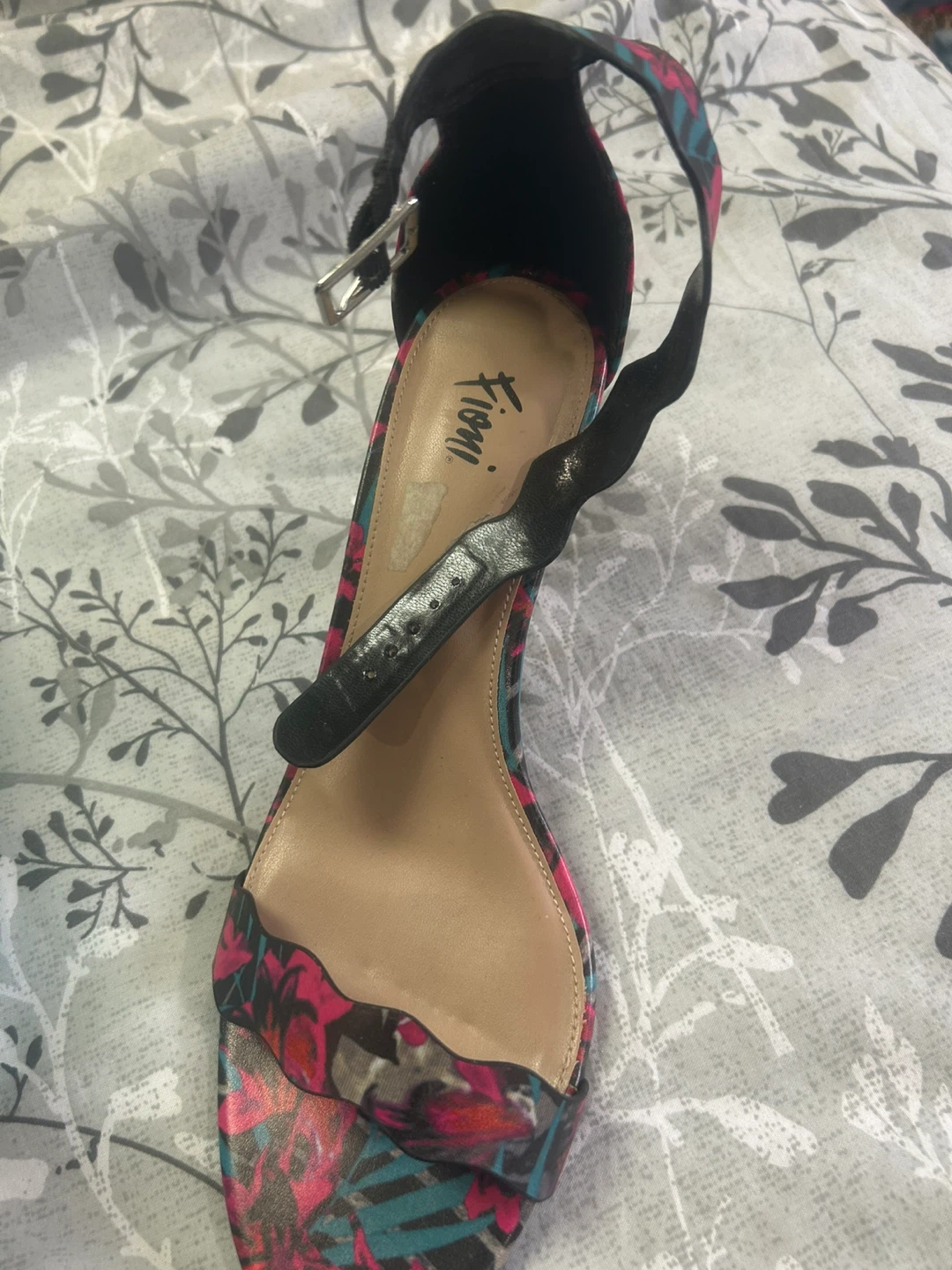 Fioni Floral Pattern Kitten Heels - photo 3