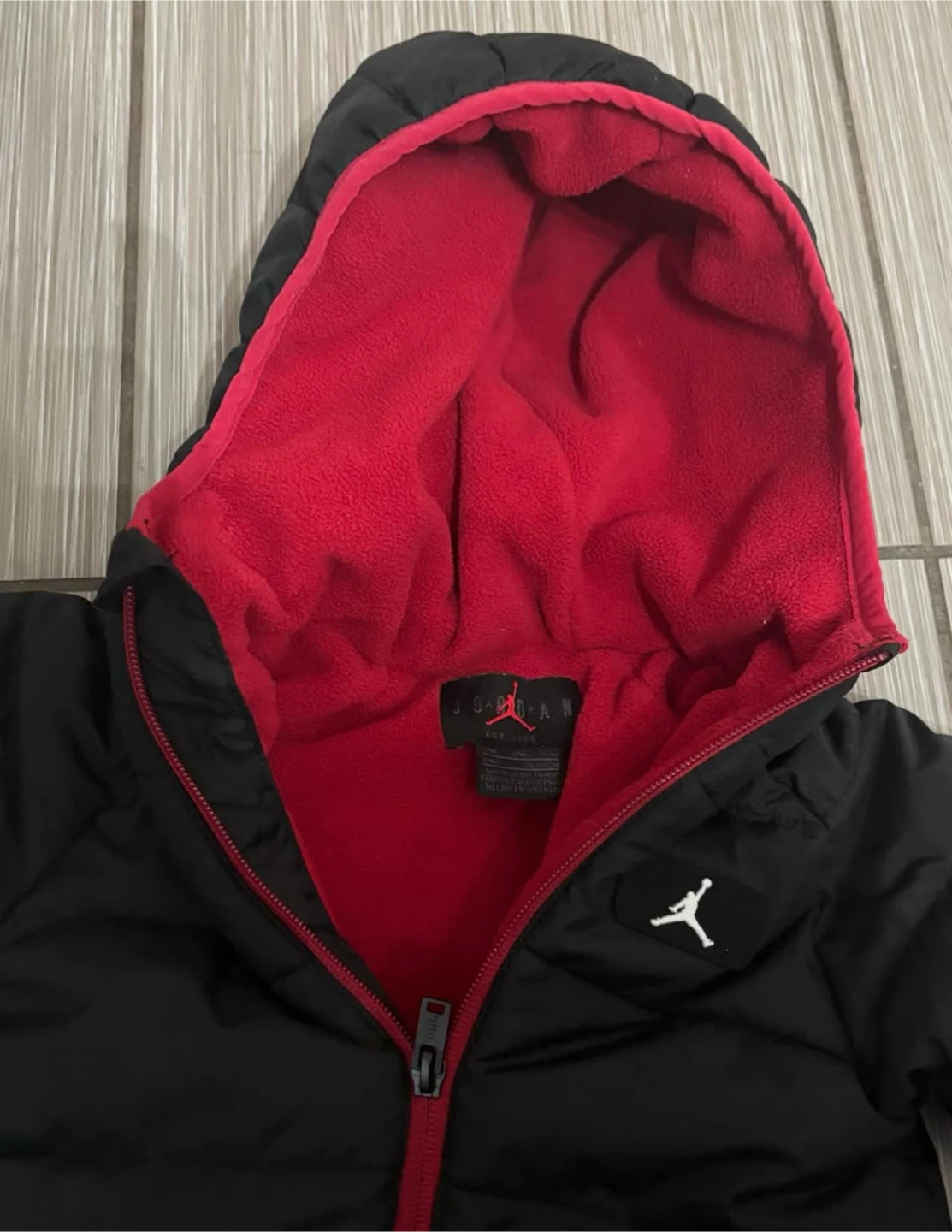 Jordan Baby Snowsuit-12 months brand new - photo 2