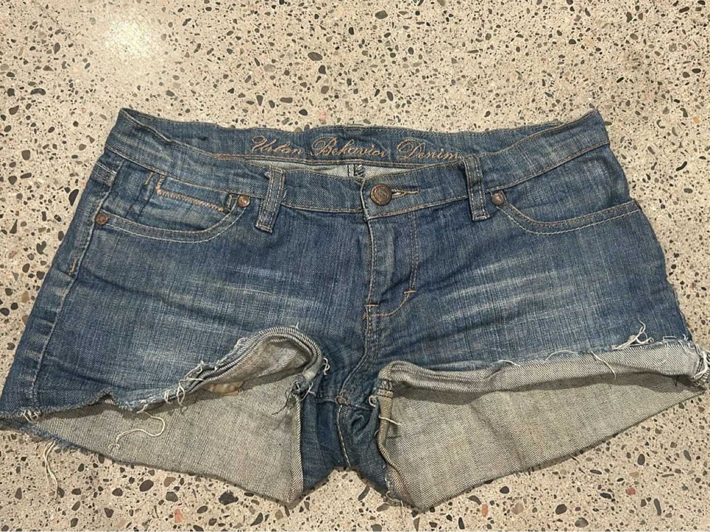 Three pairs of denim shorts - photo 5