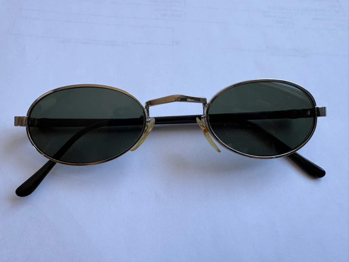 Vintage Oval Metal Sunglasses