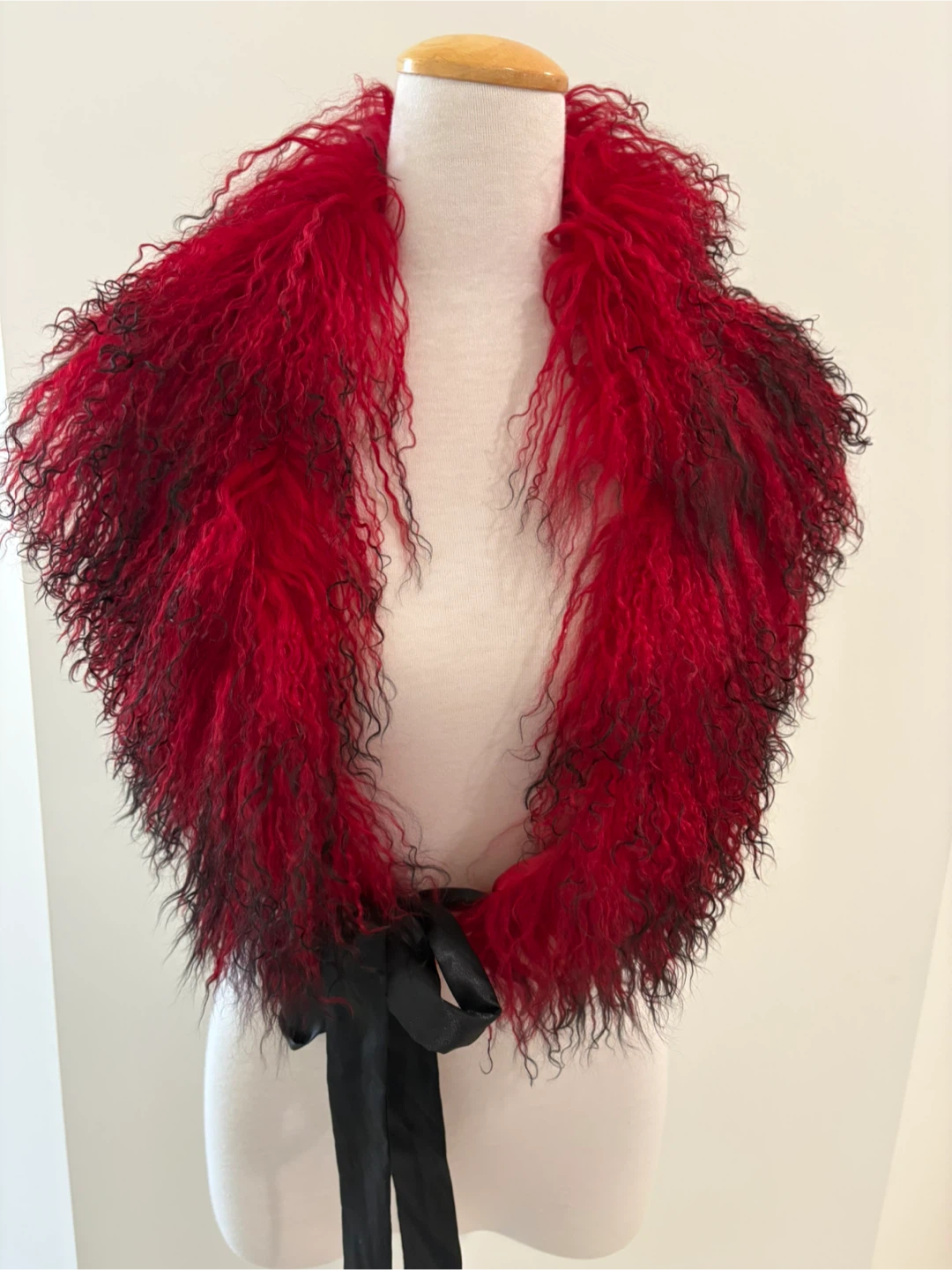 Pellé Nova di Riviera Vintage Genuine Mongolian Fur Collar