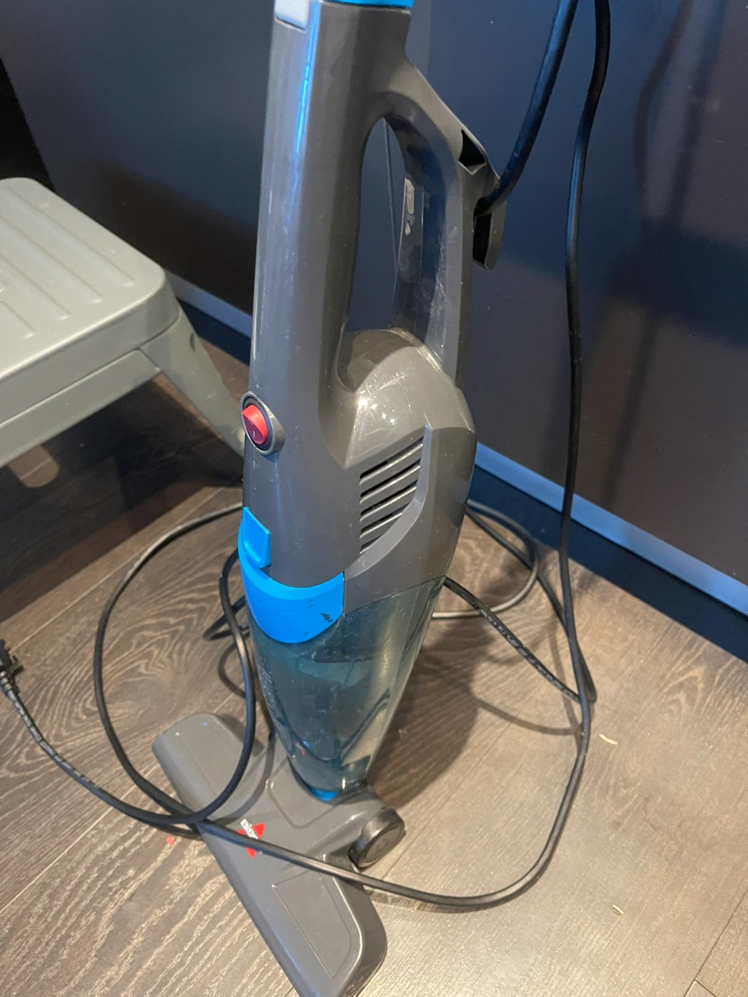 Bissell corded stick vacuum - photo 2