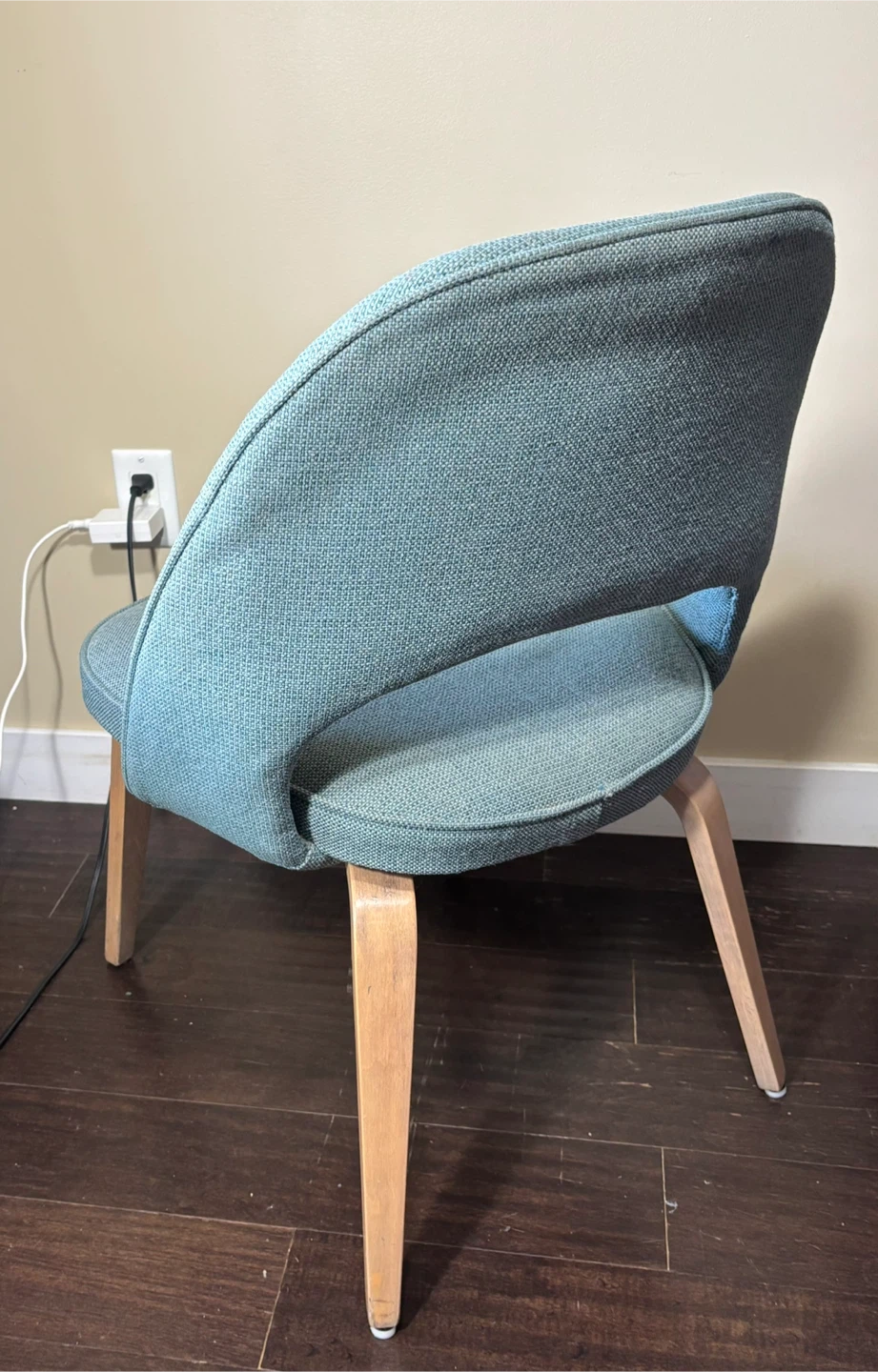 Mid-Century Modern Style Accent Chair - photo 3