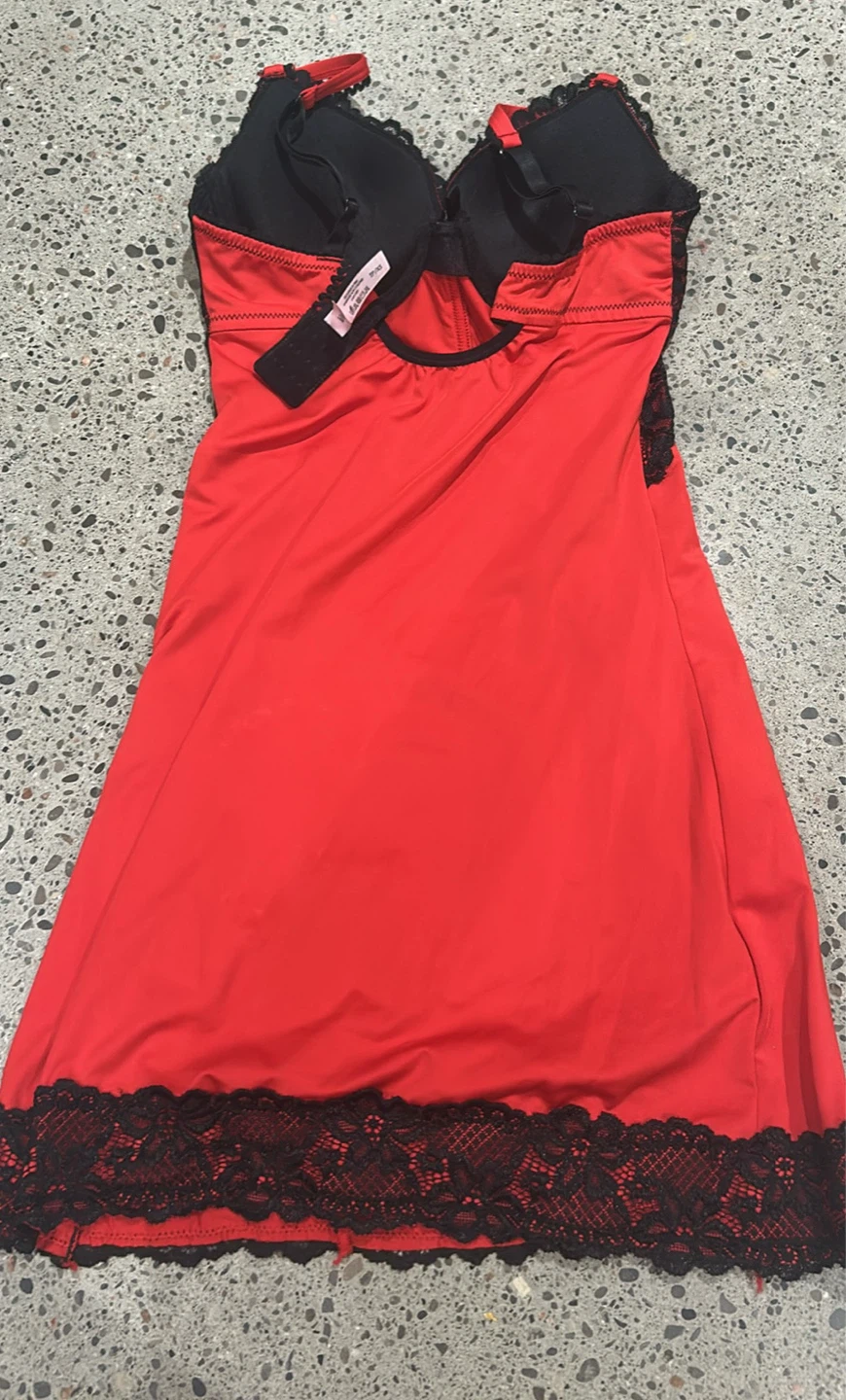 La Vie en Rose Red and Black Lace dress - photo 2
