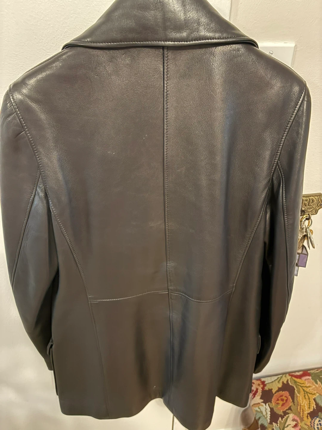 Sophisticated dark brown leather jacket