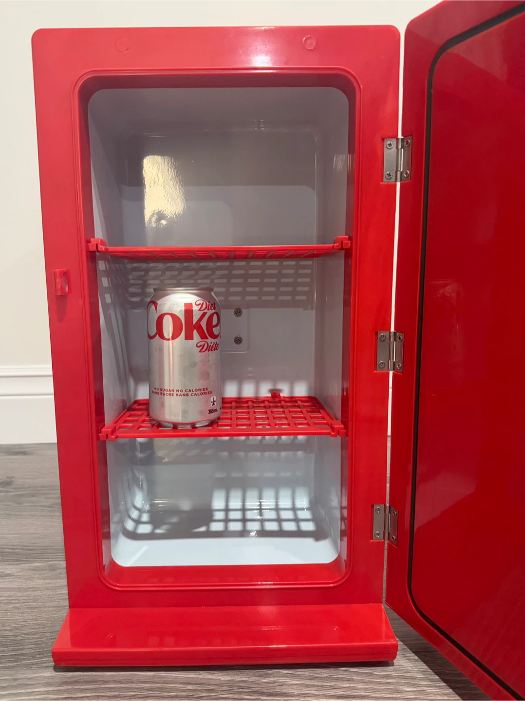 Coca-Cola Retro Style Mini Fridge - photo 2