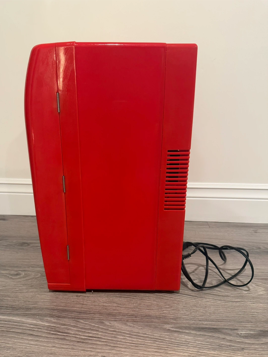 Coca-Cola Retro Style Mini Fridge - photo 4