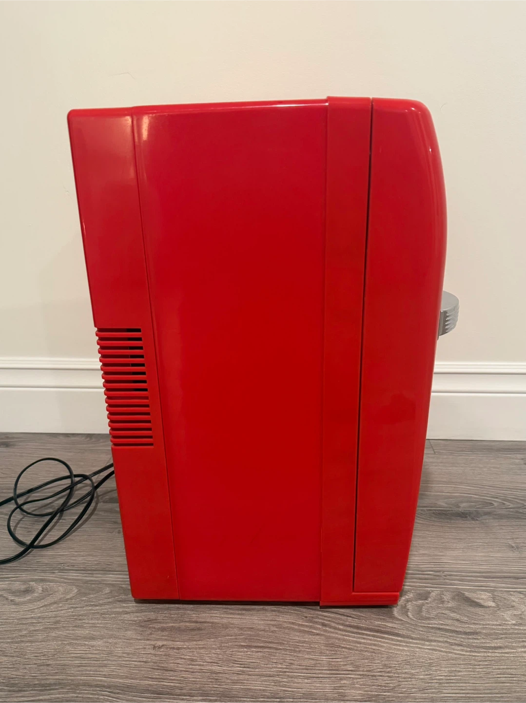 Coca-Cola Retro Style Mini Fridge - photo 5