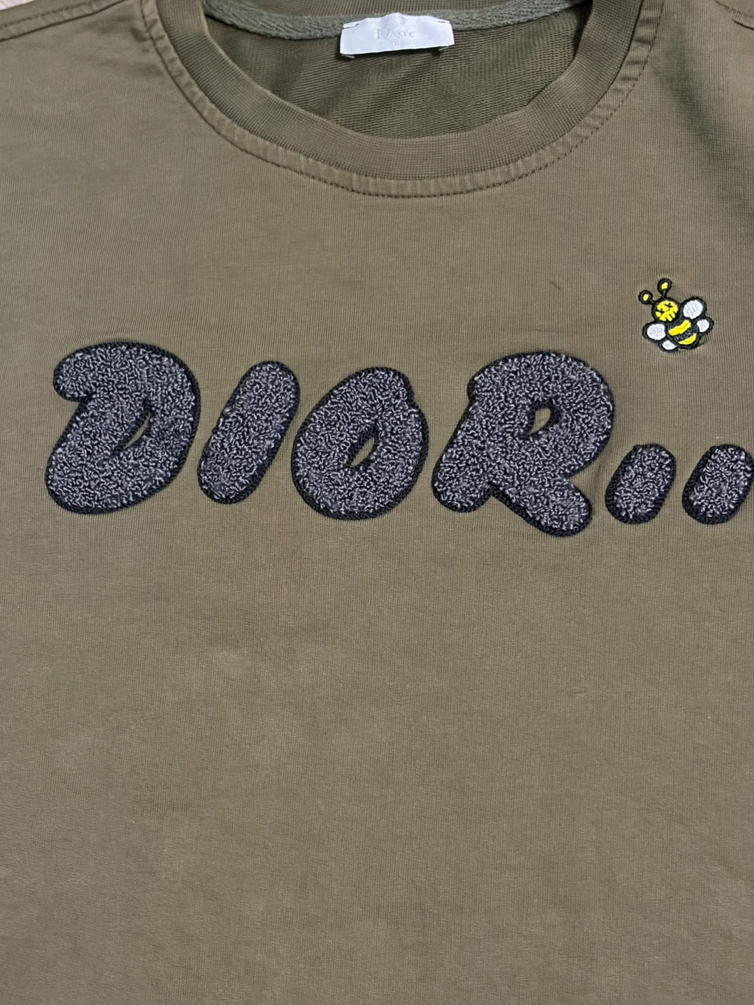 Dior X KAWS Olive Green Bee Sweatshirt - photo 2