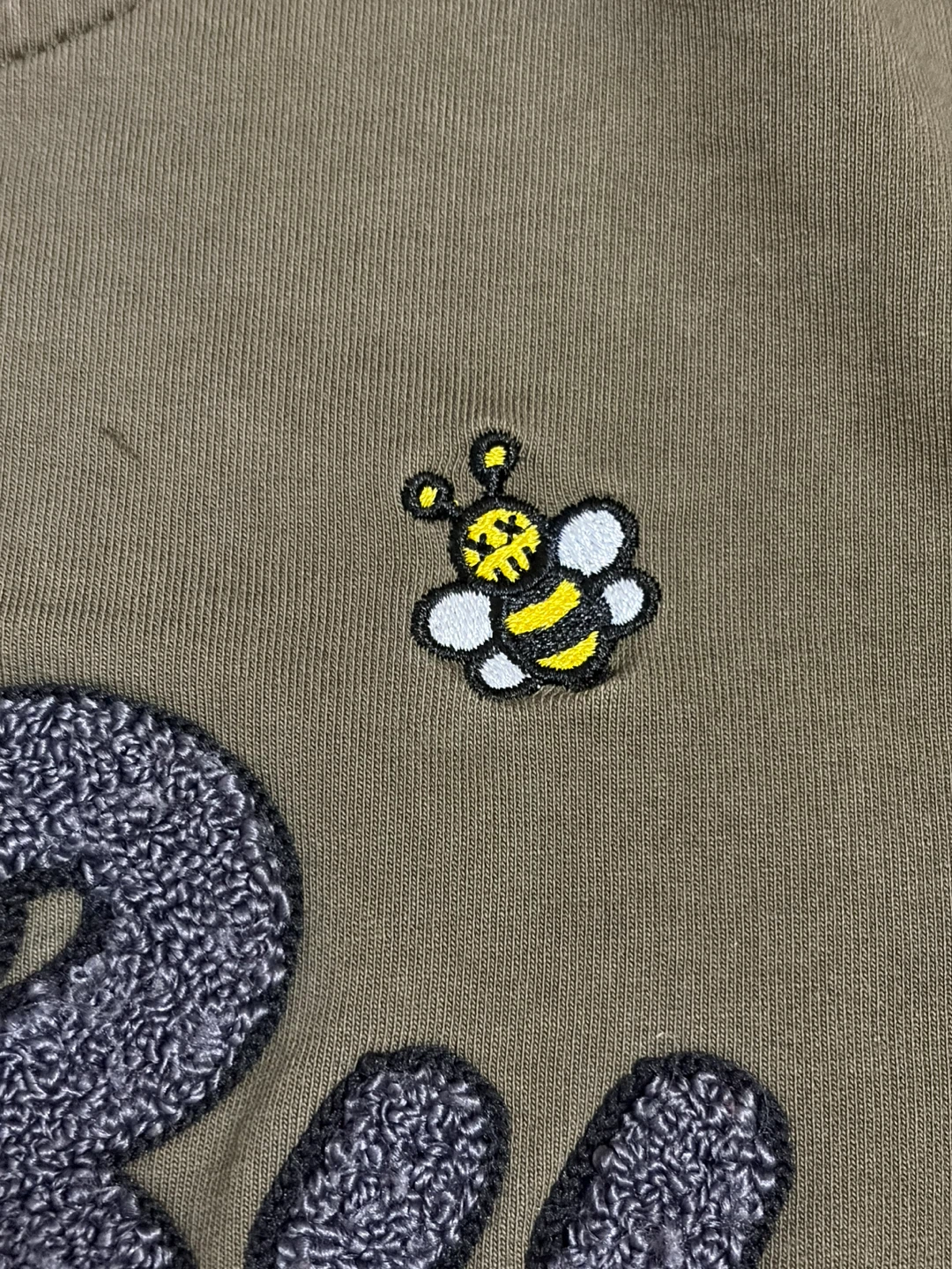 Dior X KAWS Olive Green Bee Sweatshirt - photo 3
