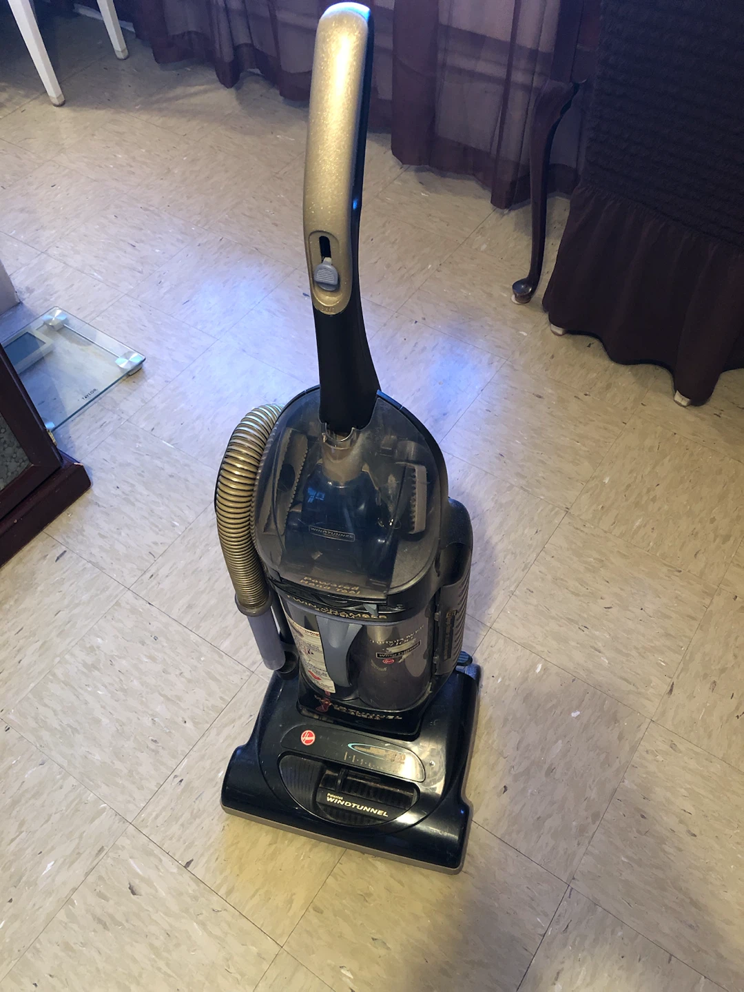 Hoover WindTunnel Bagless Vacuum