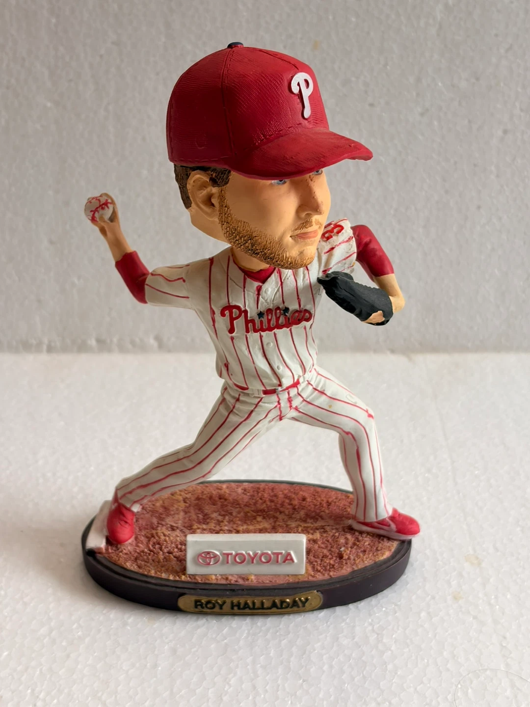 ROY HALLADAY 34 Phillies SGA Pitching Bobblehead