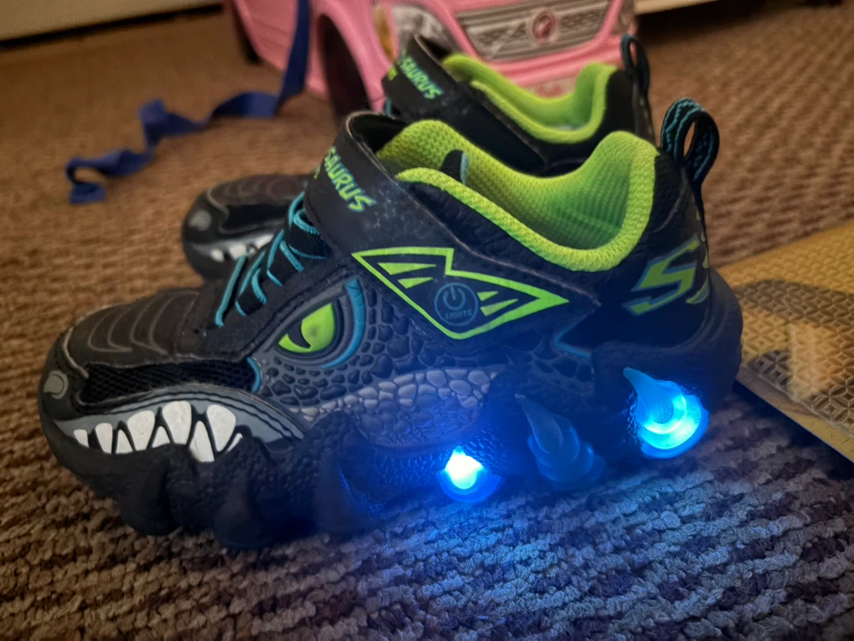 Skechers Skech-Saurus Light-Up Kids Shoes