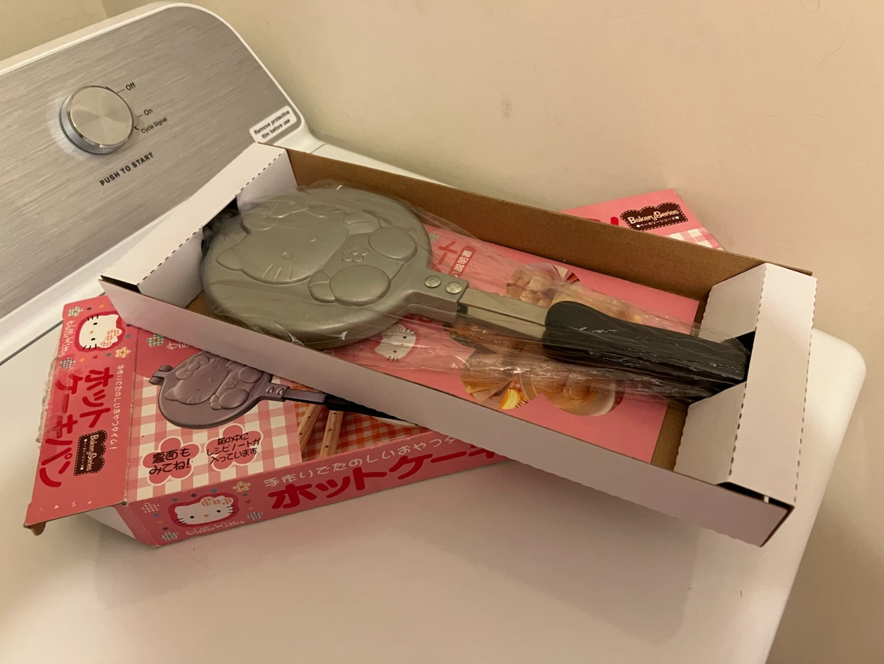 Hello Kitty Bakery Series Hotcake Pan