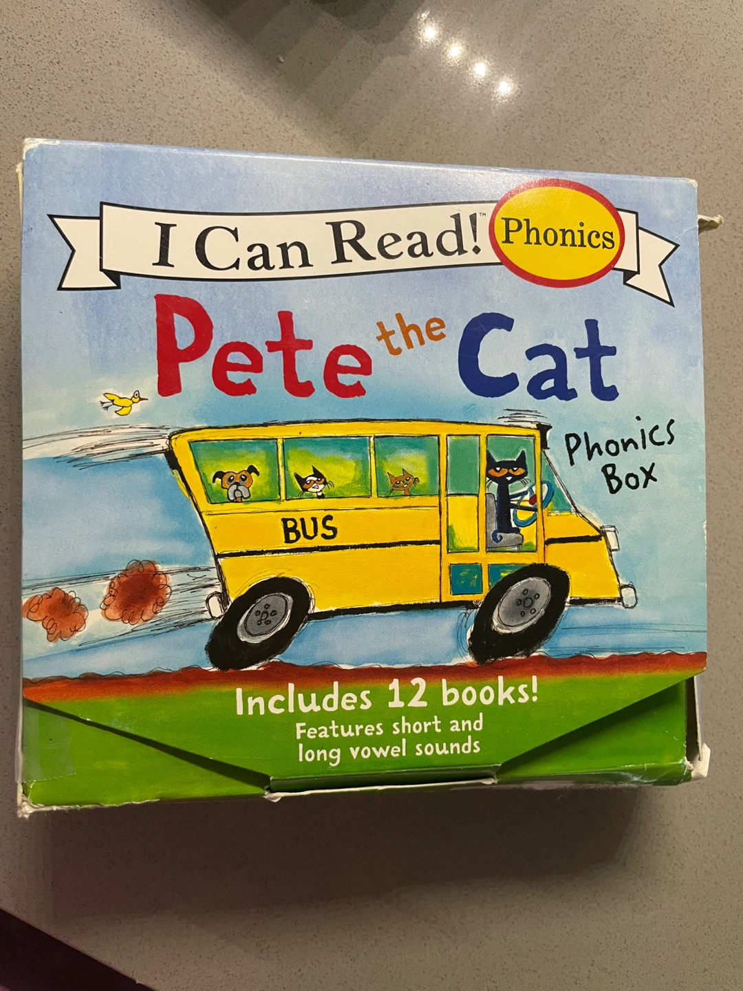 Pete the Cat Phonics Box Set