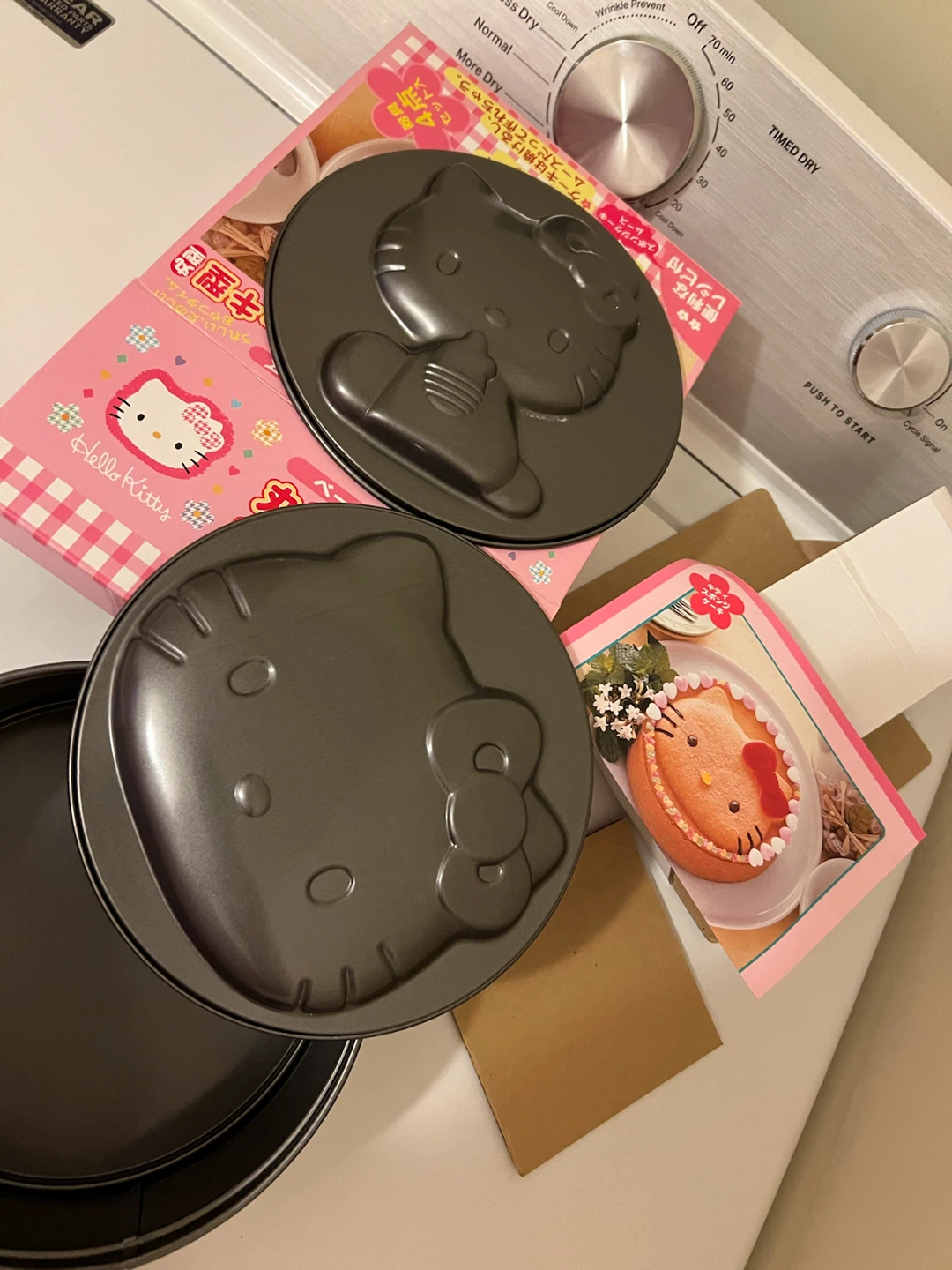 Hello Kitty Round Cake Mold Set - photo 3