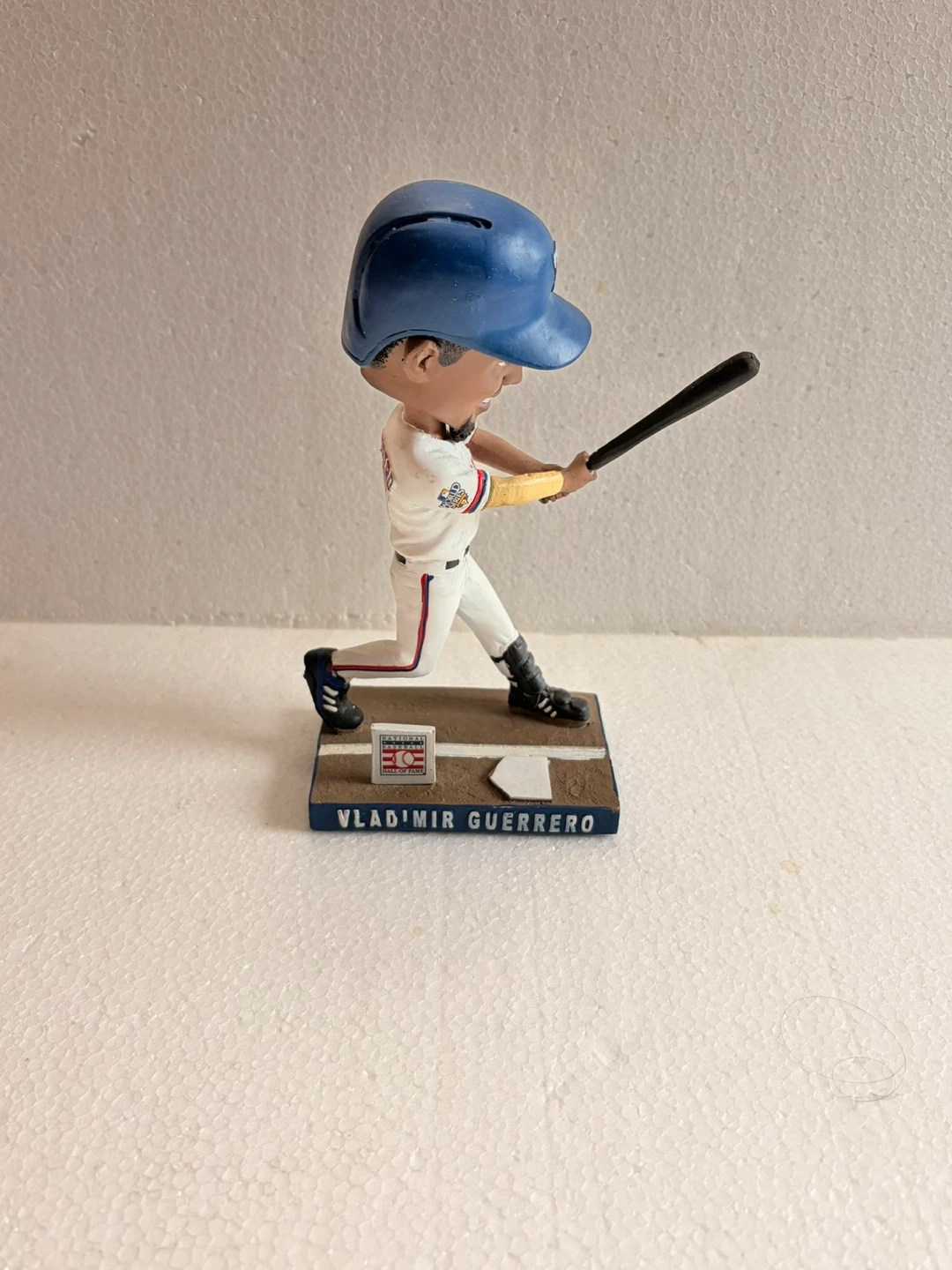 VLADIMIR GUERRERO TEXAS RANGERS SGA Bobblehead - photo 3