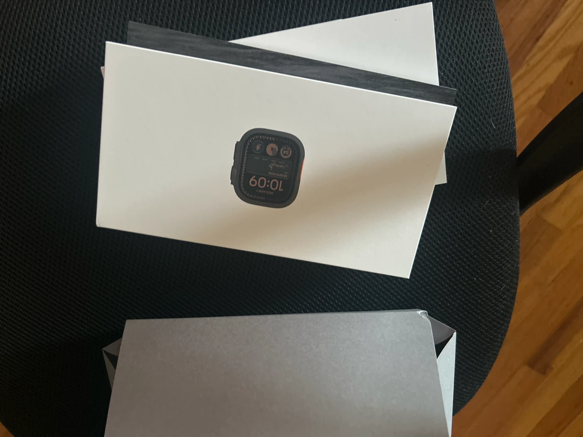 Apple Watch Ultra 4 Alpine Loop Black Titanium G-Hook - photo 2
