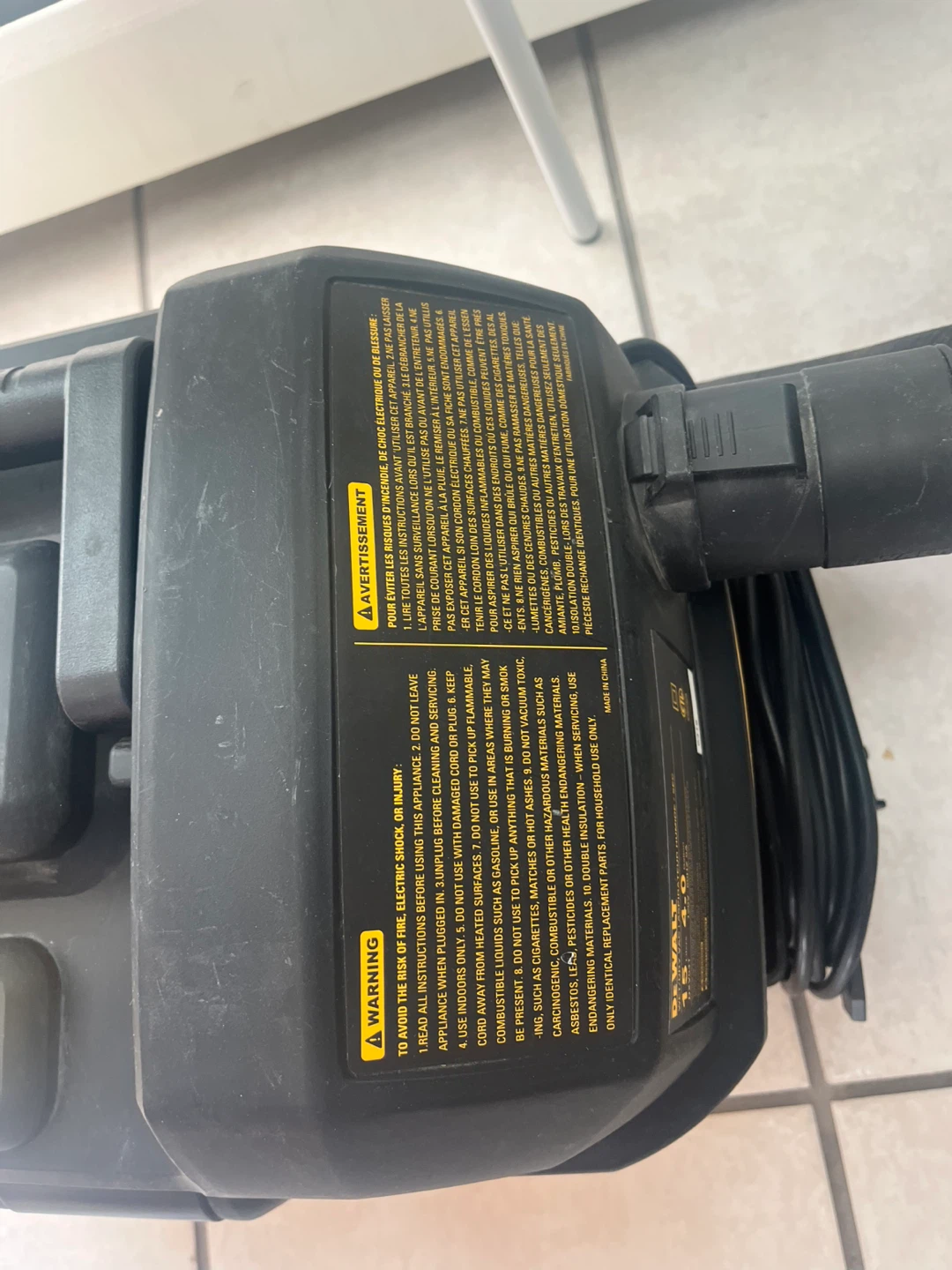 DEWALT 4 Gallon Wet/Dry Vacuum – Works Great - photo 2