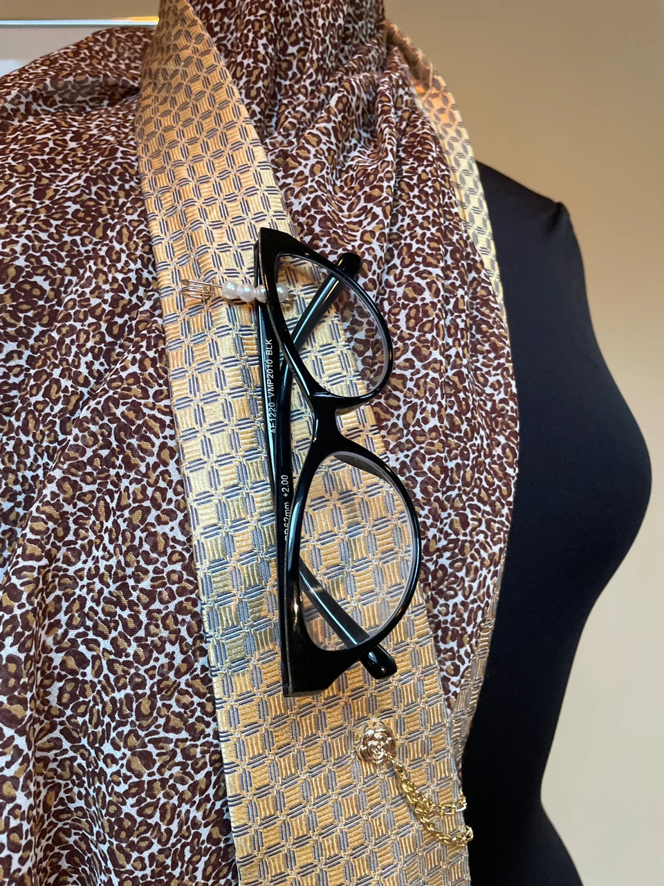 Decorated silk Tie with Accessories - photo 3