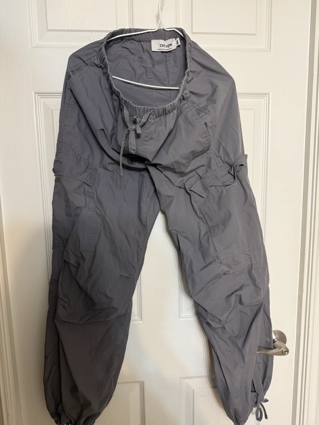 Refuge Grey Cargo Pants Size M