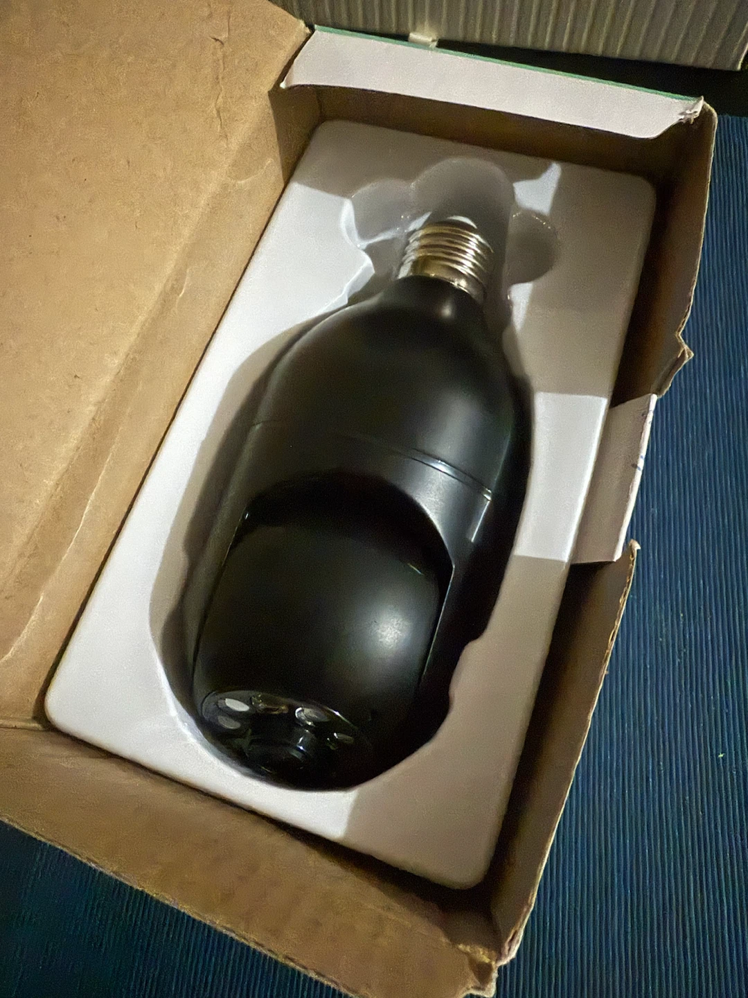 WiFi Smart Camera Bulb - photo 2