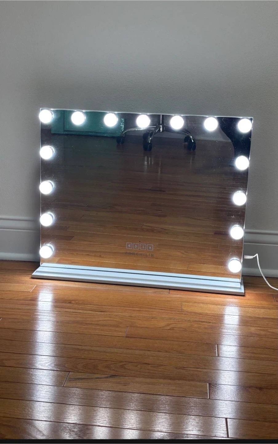 FENCHILIN Lighted Vanity Mirror
