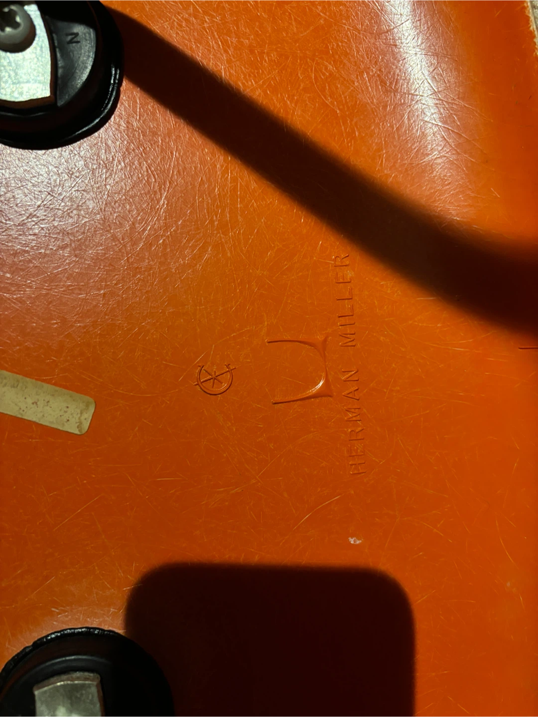Herman Miller Eames Fiberglass Side Chairs - photo 4