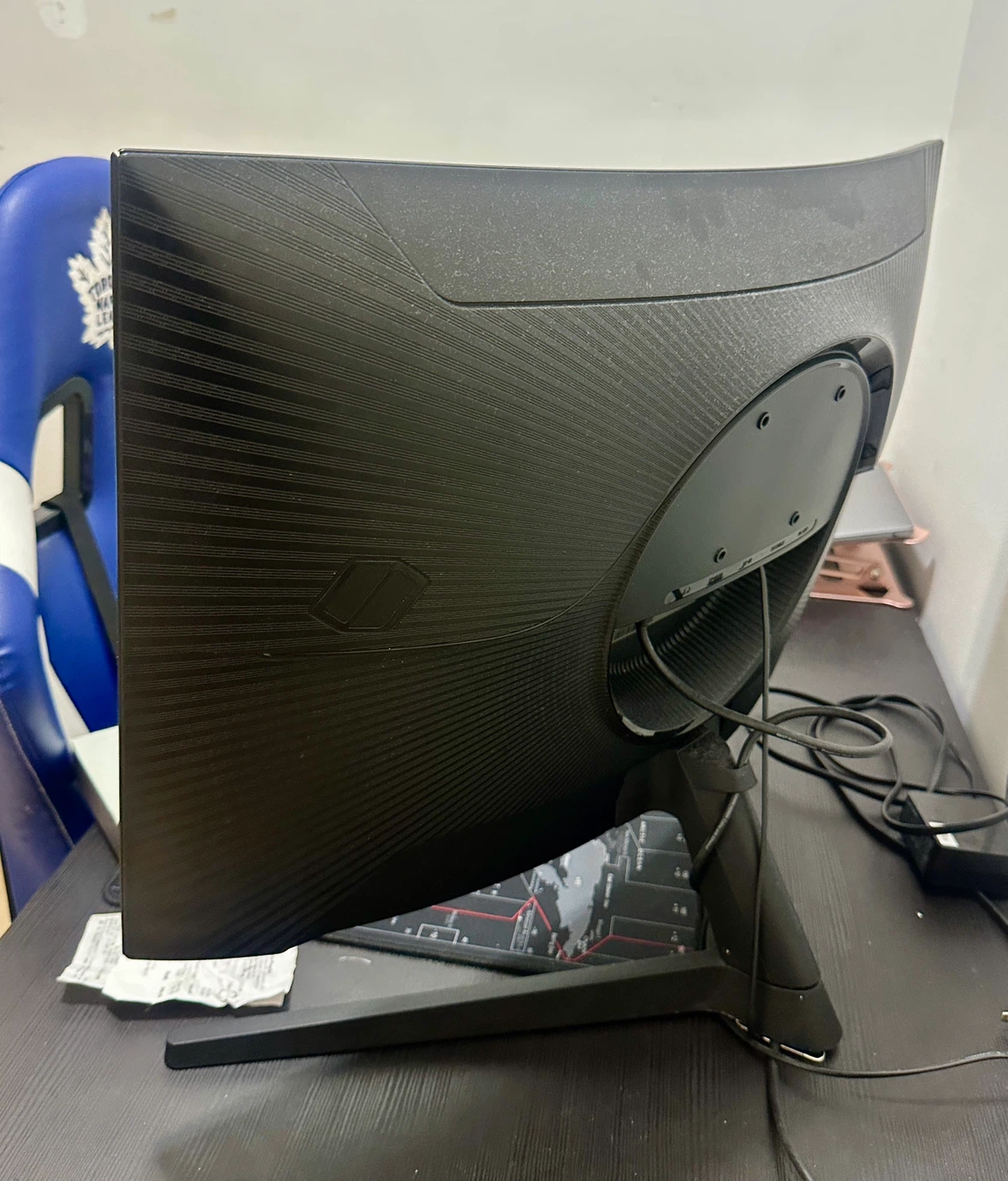 Samsung Odyssey G5 27 inch Curved Gaming Monitor - photo 2