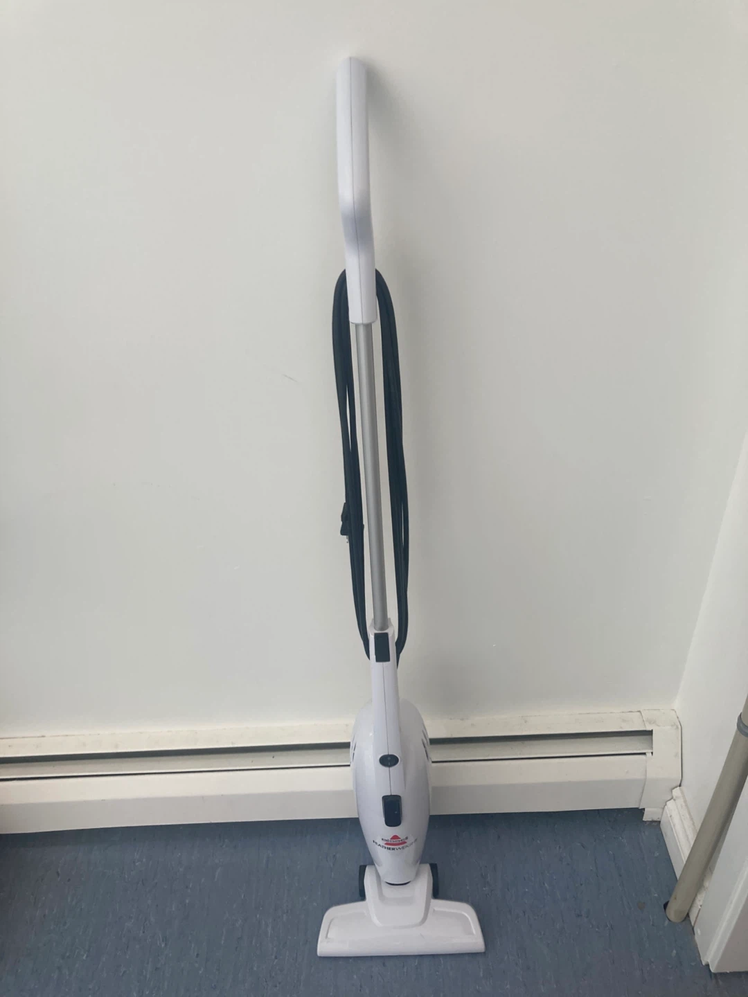 Bissel vacuum - photo 2
