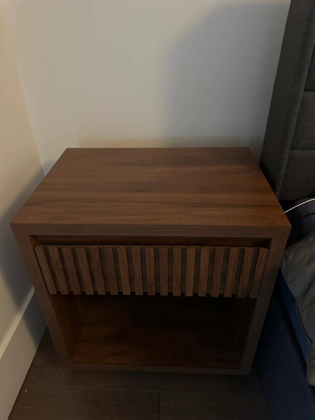 Wooden nightstand with drawer - photo 3