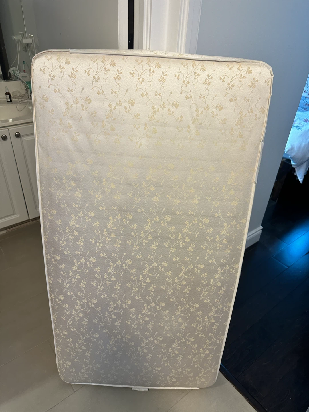 Sealy Baby Posturepedic Crown Jewel Luxury Firm Crib Mattress