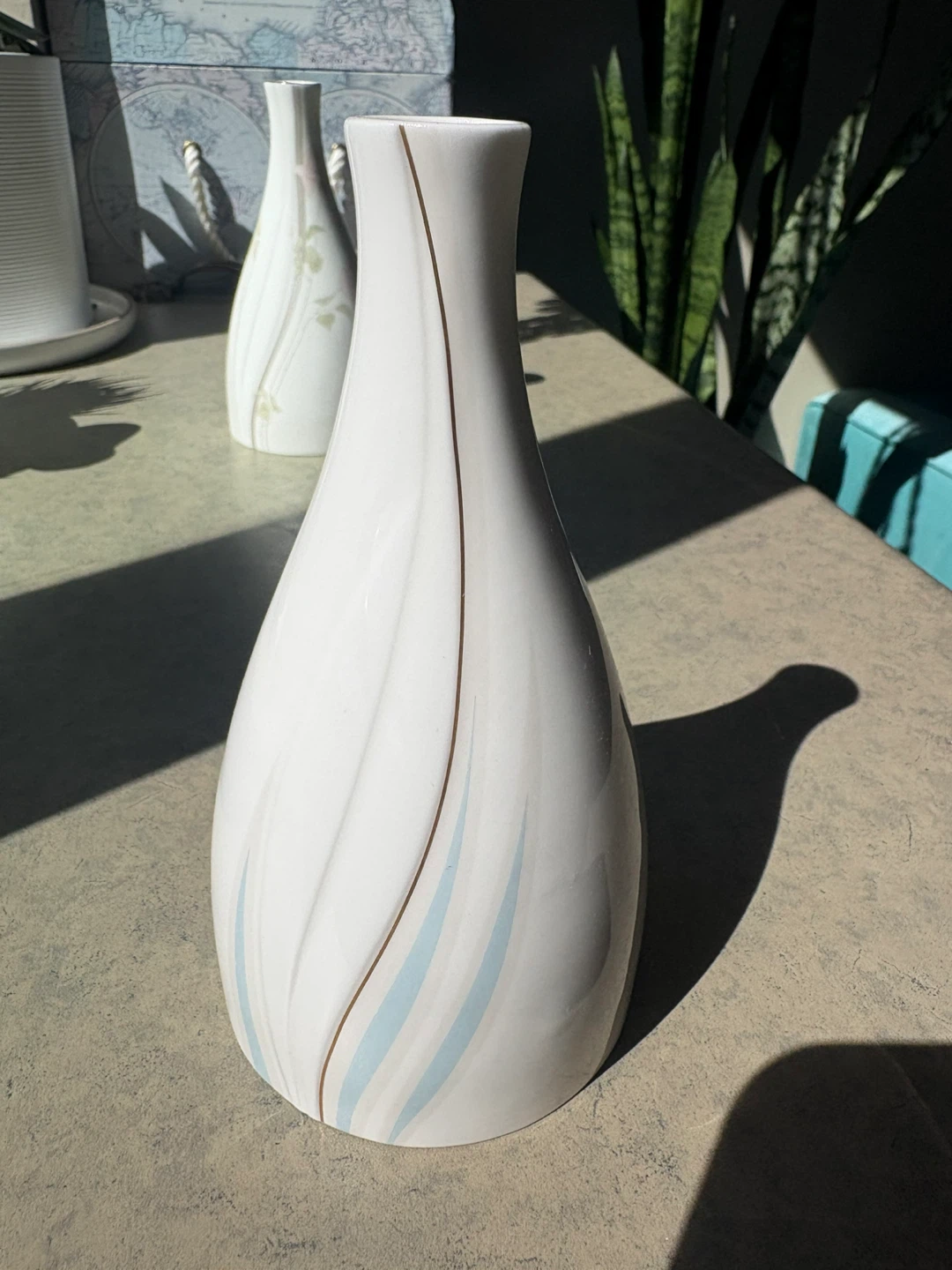 Two Royal Doulton Impressions Willow Wisp Vases - photo 2