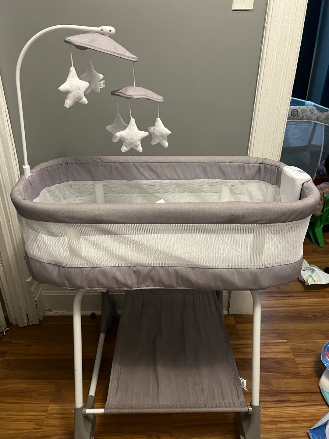 Simmons Kids Bassinet - photo 3