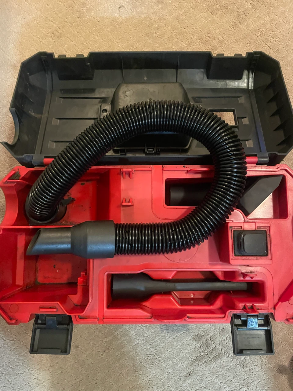 Milwaukee 2 Gallon Wet/Dry Vacuum - photo 2