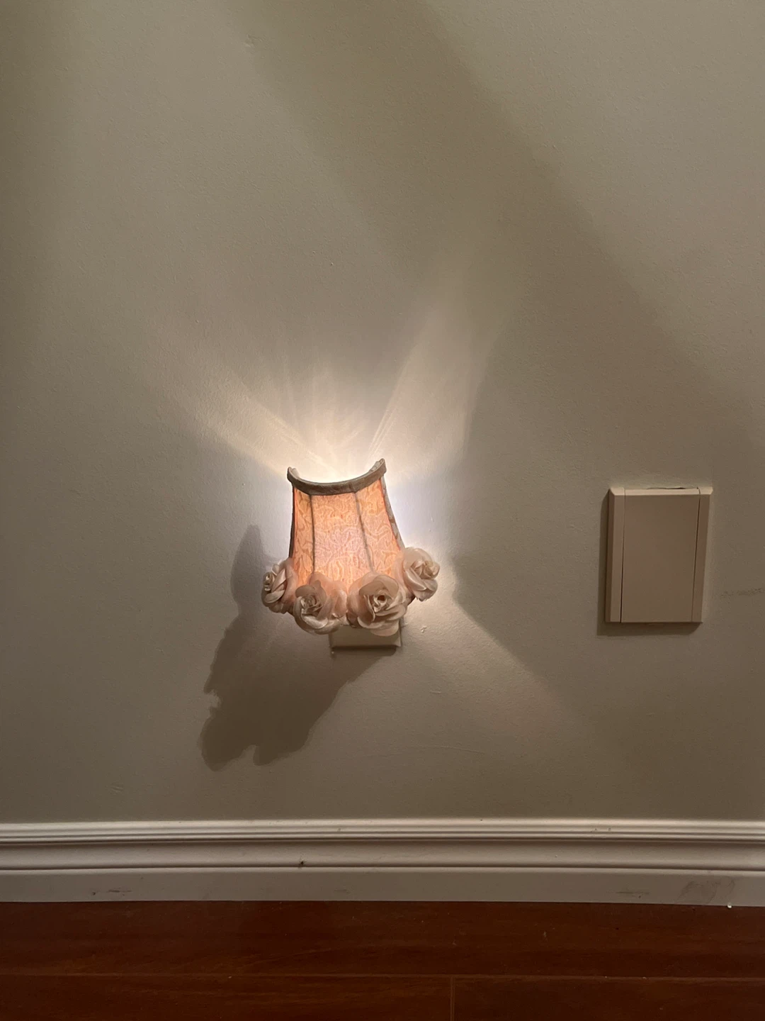 Vintage Shabby Chic Fabric Night Light – Warm Floral Glow - photo 3