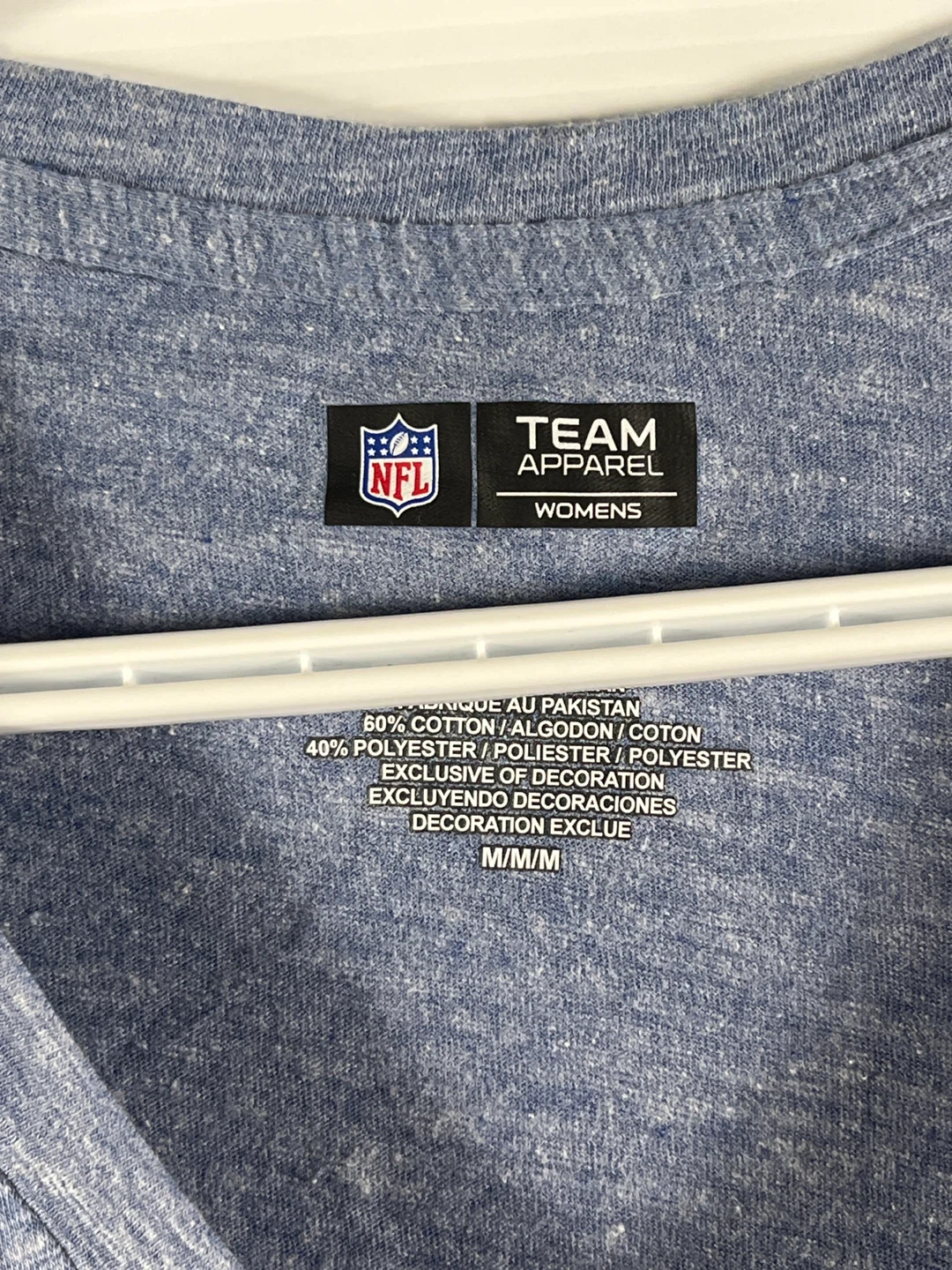 Women’s NY Giants V-Neck T-Shirt (Size Medium) - NFL Apparel - photo 3